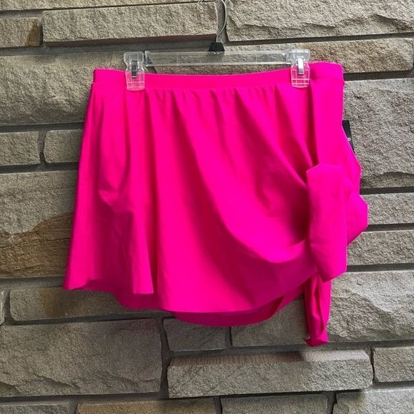 Torrid High Rise Mid Length Side Tie Swim Skirt With Brief Pink Glo 1x NWT - Picture 9 of 12
